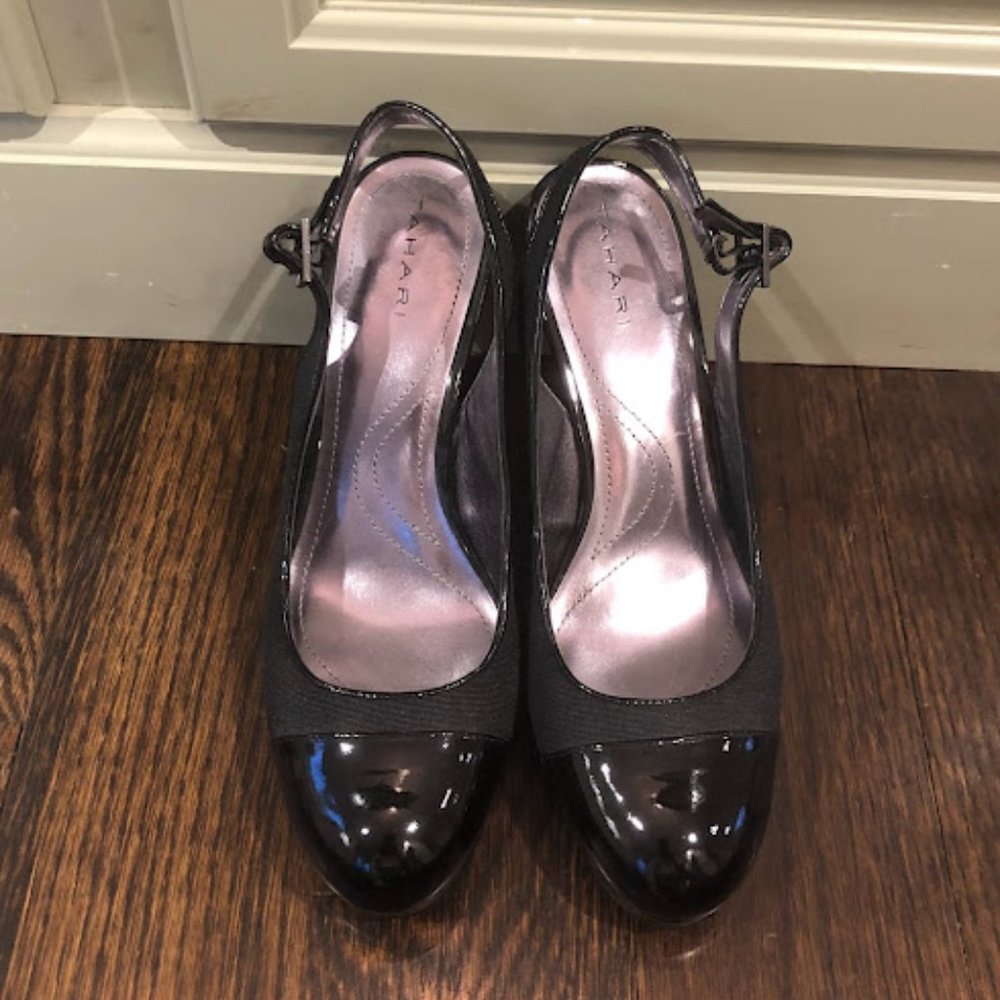 Tahari London -  *NWOT* Slingback Platform Pump - Never Worn